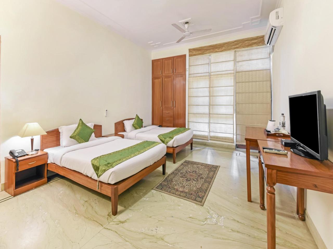 Treebo Trip The Nest Corporate Hotell Greater Noida Eksteriør bilde