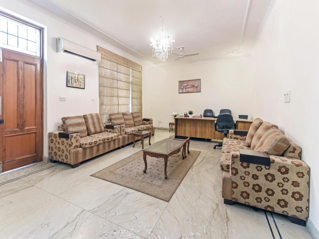 Treebo Trip The Nest Corporate Hotell Greater Noida Eksteriør bilde